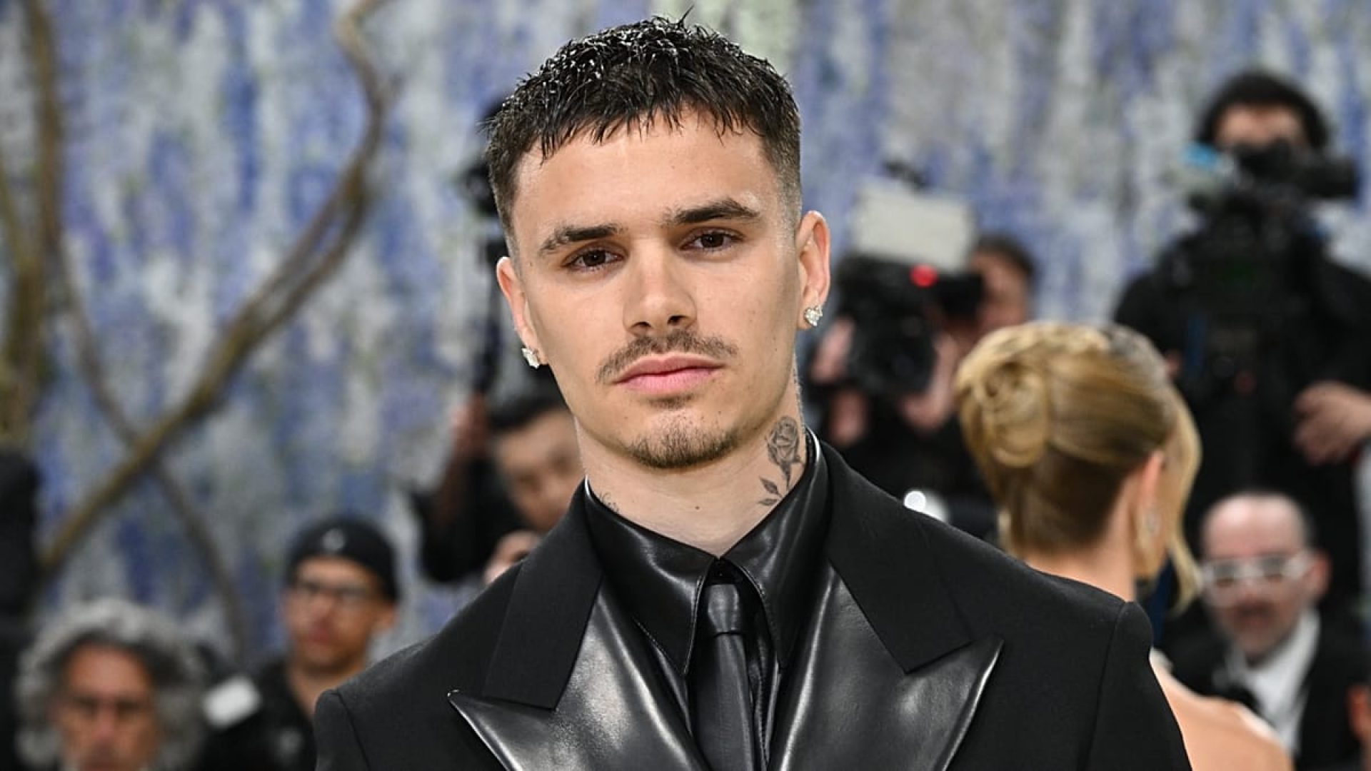 Romeo Beckham estreia-se como ator em filme queer de t&eacute;nis 'Forty Love'