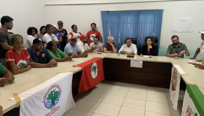 Ficou definido em reunião o acompanhamento de processos prioritários de criação e regularização de assentamentos