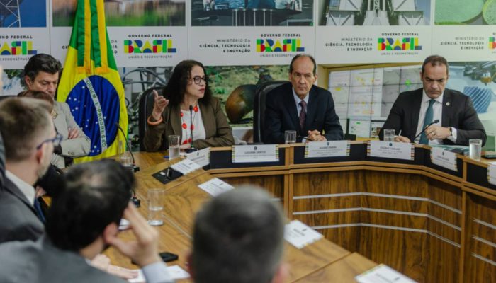 te e aplicações industriais, incluindo os setores de transportes, fertilizantes