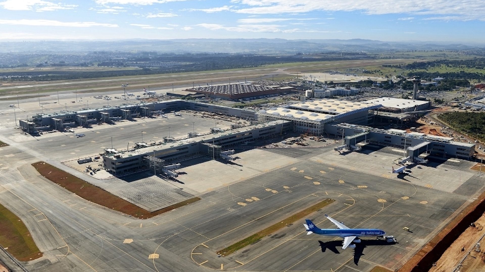 tuárias dos aeroportos de Guarulhos e Viracopos, em São Paulo, além dos 12 aerop