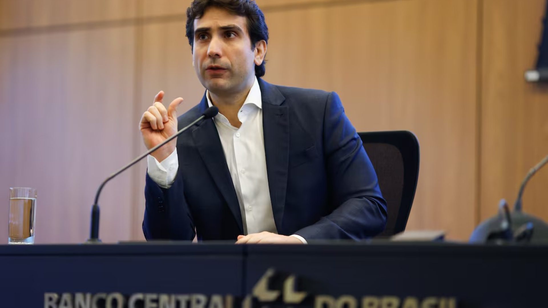 Banco Central critica EUA por usar PIX como pretexto em taxação de produtos brasileiros