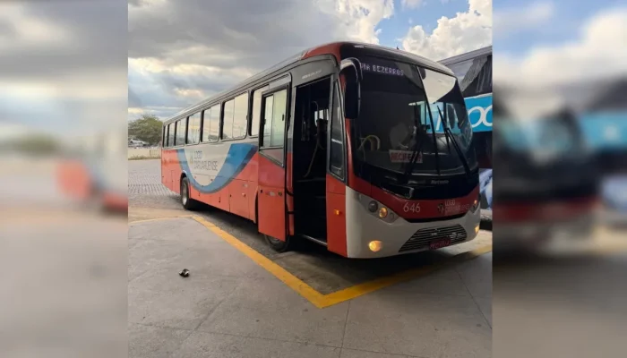 Investigação federal mira empresa de ônibus ligada à família de governadora de Pernambuco