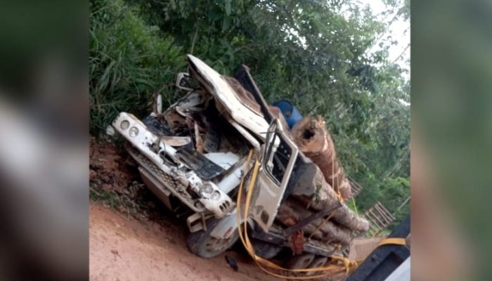 Acidente com caminhões madeireiros em Pacajá: uma vida perdida na estrada