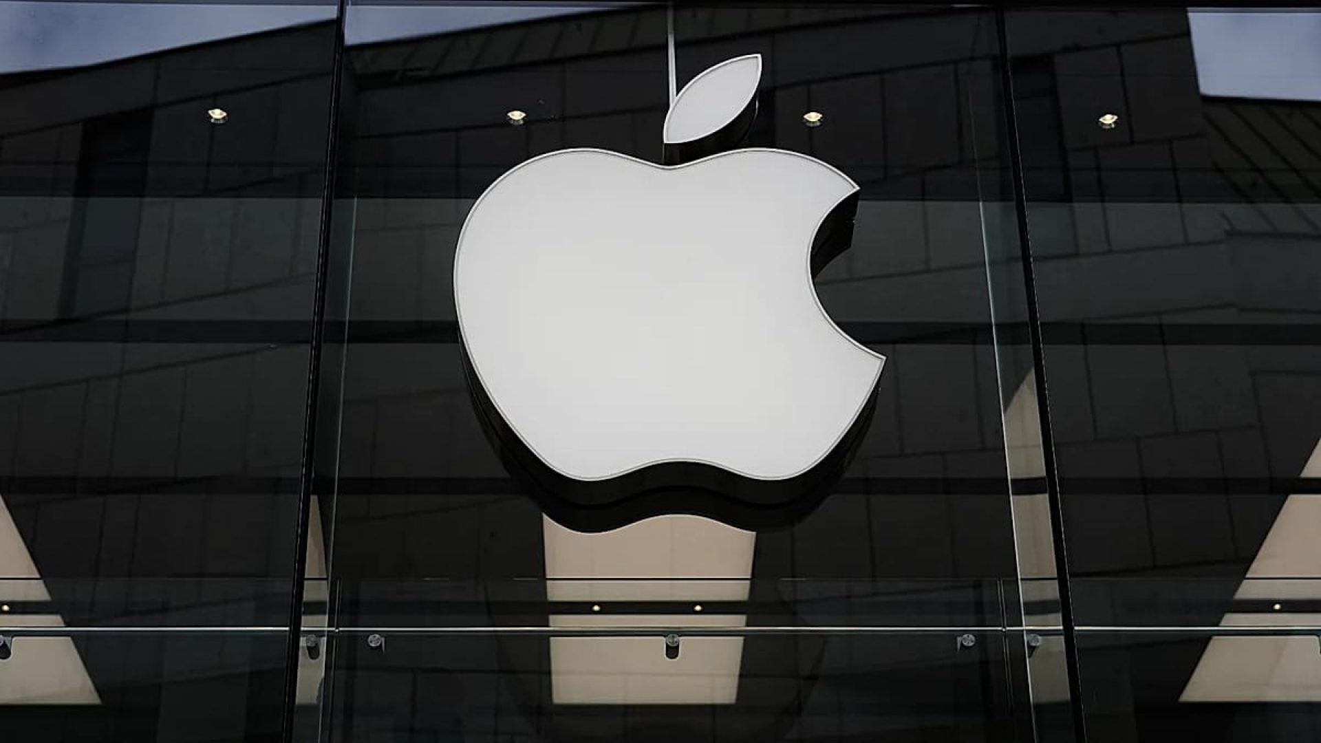 Apple retoma posto de companhia mais valiosa do planeta ao superar Nvidia no mercado