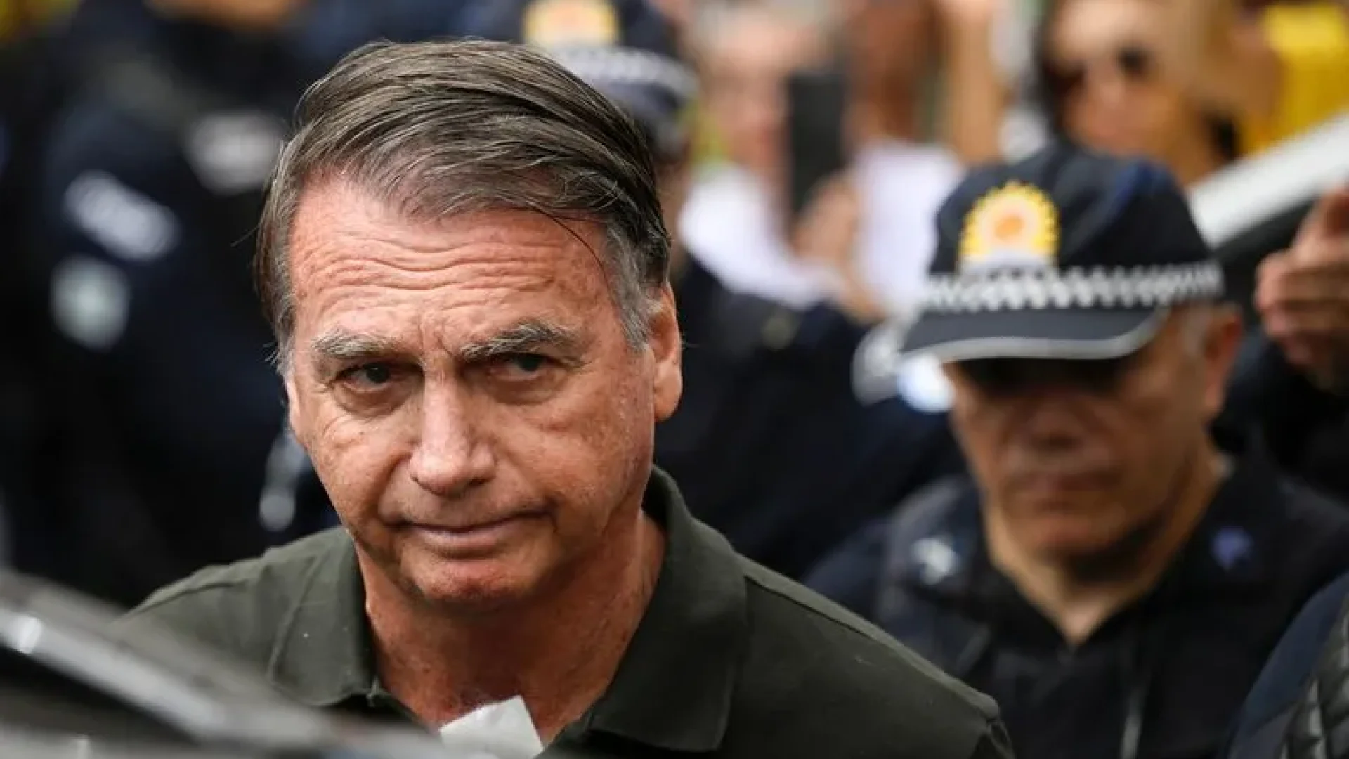 Aliados de Bolsonaro criticam suspensão de visitas após decisão judicial