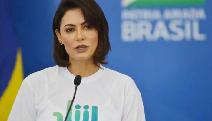 Michelle Bolsonaro nega chapa como vice de Zema e detalha impedimento partidário