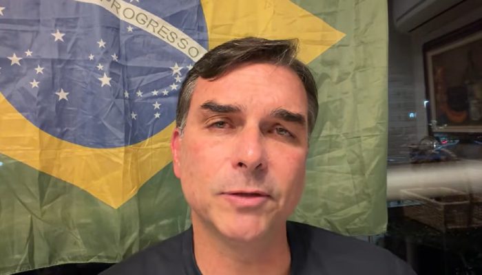 Campanha de Flávio Bolsonaro ajusta estratégia para superar turbulências pré-convenção