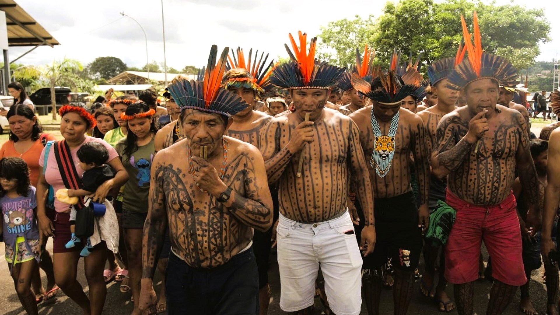 Indígenas do Xingu iniciam chegada a Altamira para festival de cultura e jogos