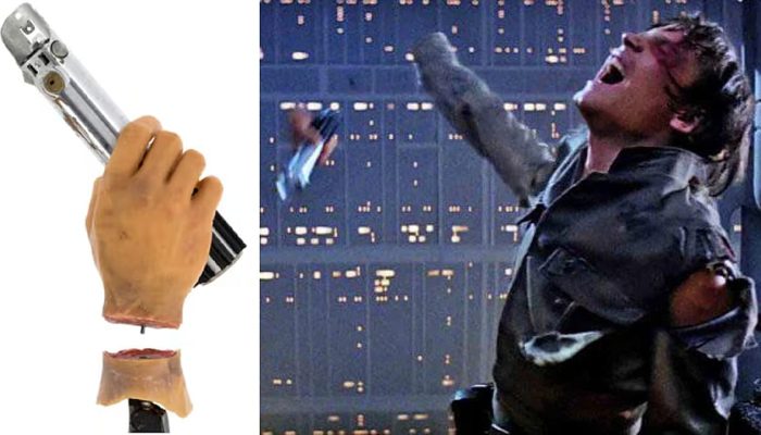 Leilão consagra sabre de luz de Luke Skywalker de 'o Império Contra-ataca' como adereço Star Wars mais caro.
