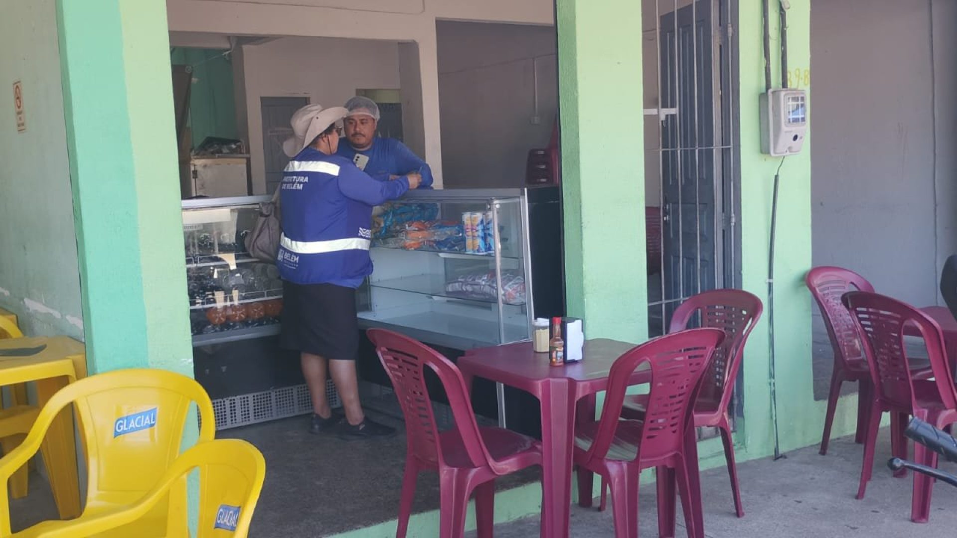 Educação ambiental e limpeza intensificam preservação nas praias de Belém durante o verão