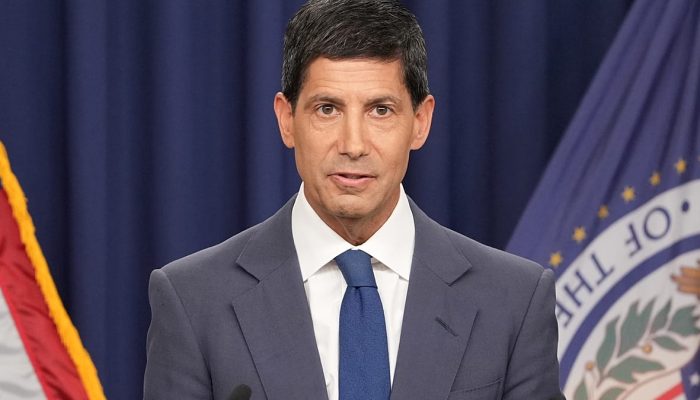 Inflação elevada divide Reserva Federal dos EUA sobre manutenção de juros