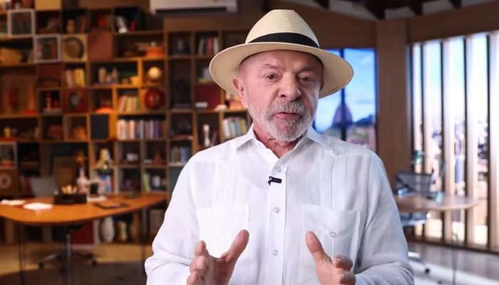 Lula defende fim da taxação sobre compras internacionais como medida de justiça social