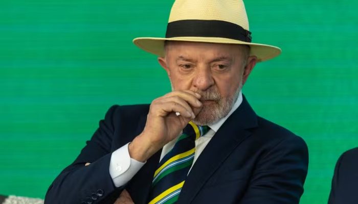 Lula mantém silêncio sobre afastamento na Polícia Federal durante agenda oficial