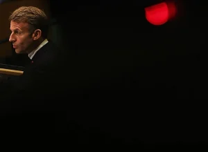 Macron desmente alerta da CIA sobre supostos ataques russos com drones