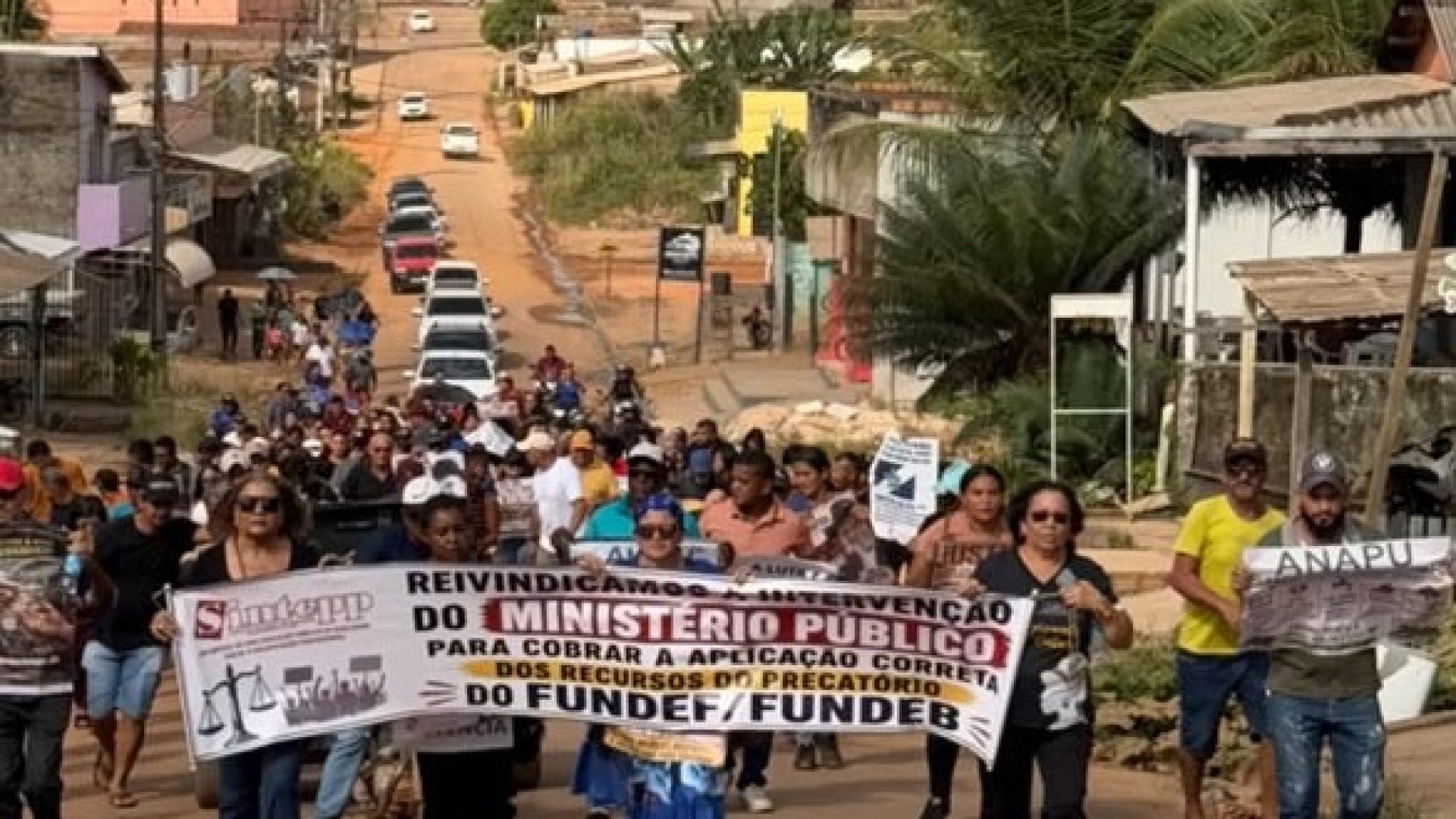 Manifestação em Anapu cobra definição para crise política