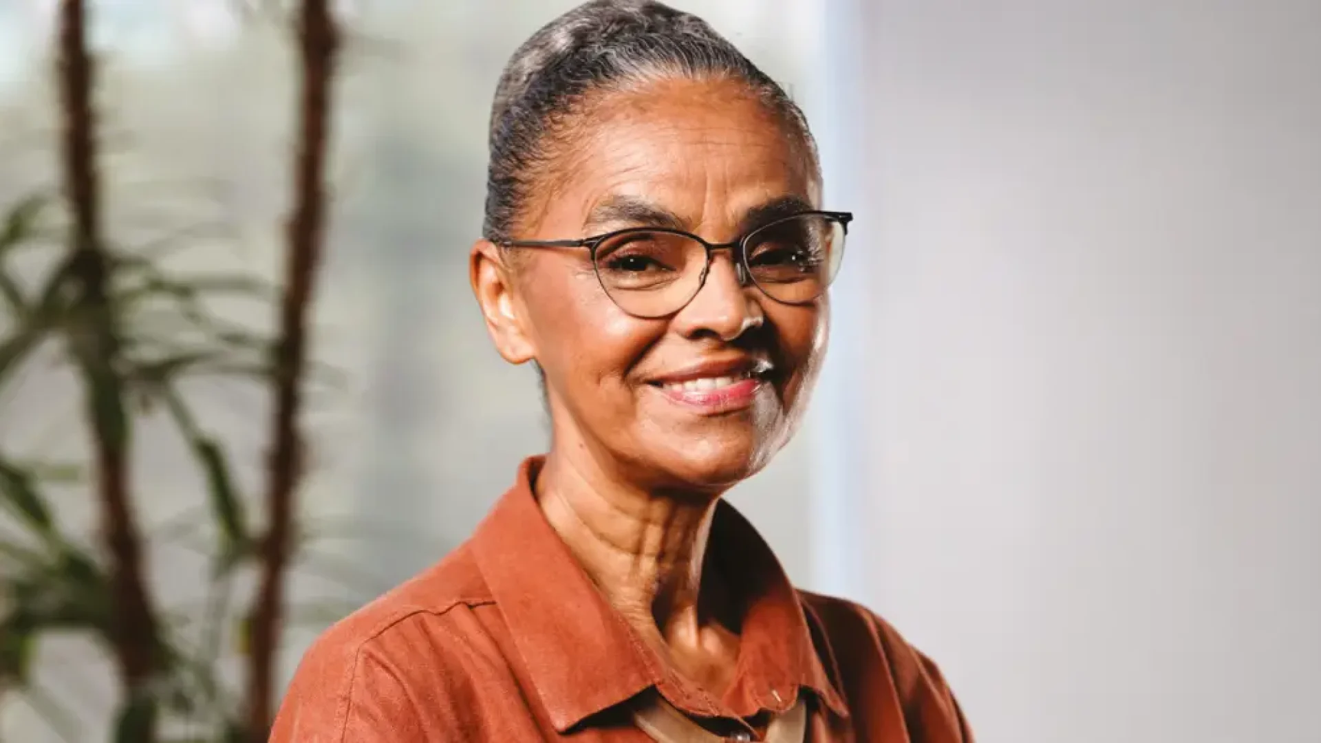 Marina Silva critica visão de Flávio Bolsonaro sobre políticas climáticas