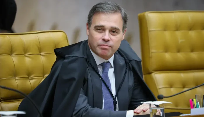 Mendonça atende Fachin e derruba sigilo de 15 processos do caso Master no STF