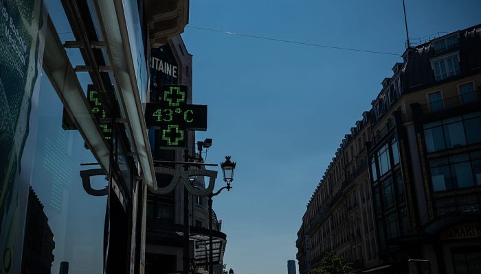 Onda de calor na França eleva temperaturas a 43°C e intensifica restrições hídricas