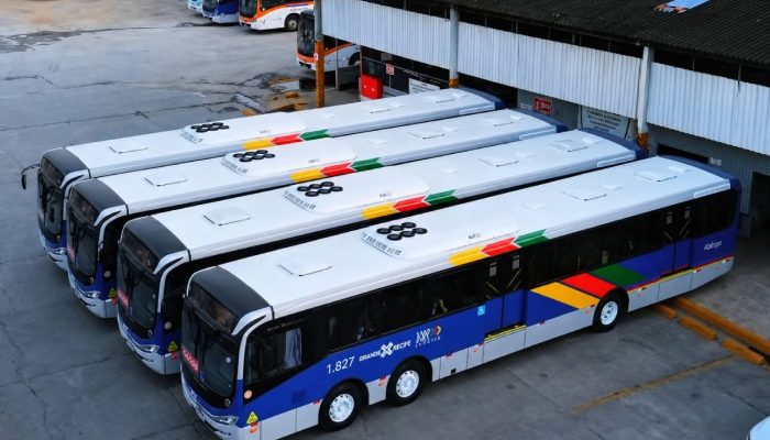 Ônibus modernos chegam ao Grande Recife com financiamento do BNDES