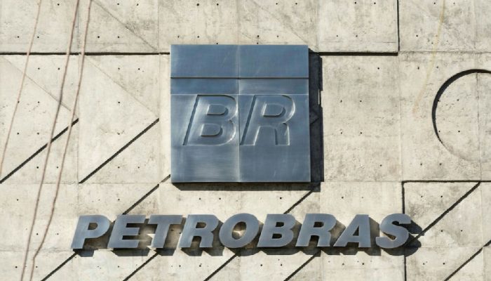 Petrobras reajusta preço da gasolina em R$ 0,19 após mudanças tributárias
