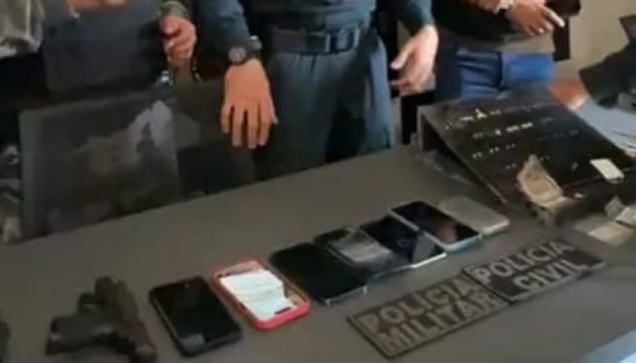 Polícia prende três suspeitos após libertar seis reféns em joalheria de Santarém