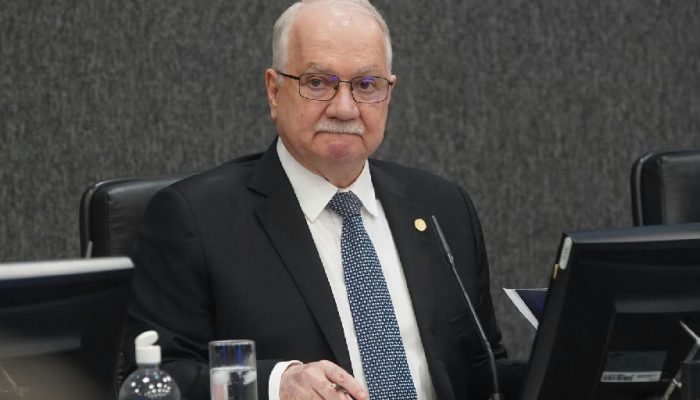Presidente do STF, Fachin, exige esclarecimentos de ministros e órgãos sobre o Caso Master