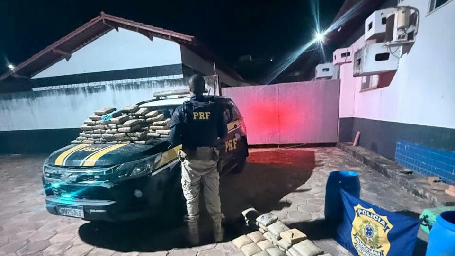 PRF apreende mais de 135 kg de skunk em caminhonete na Br-230 no Pará
