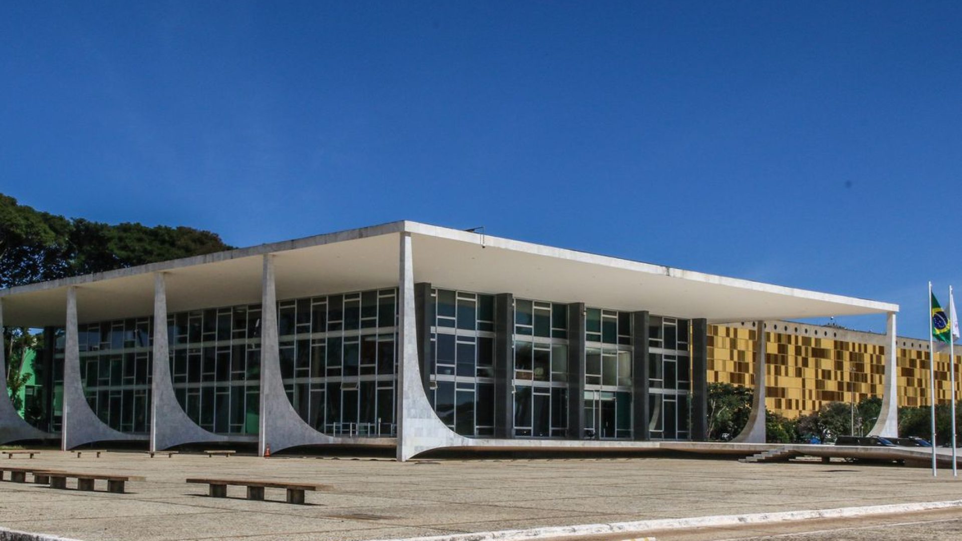 Proteção à mulher: STF debate extensão da Lei Maria da Penha para novas formas de violência