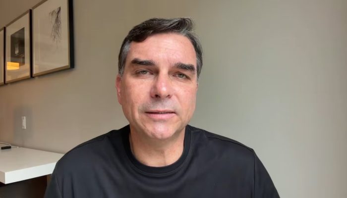 Republicanos formaliza independência e recusa vice na chapa de Flávio Bolsonaro