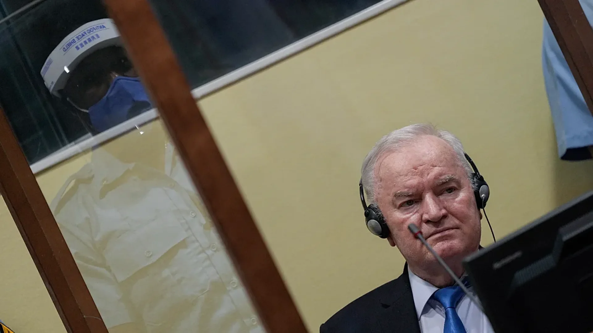 Sérvia realiza homenagens a Ratko Mladić sob pressão internacional
