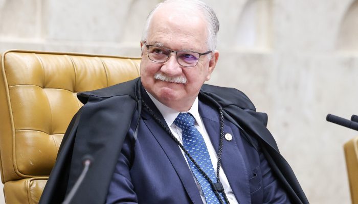 Supremo Tribunal Federal enfrenta crescente pressão em cenário político e eleitoral