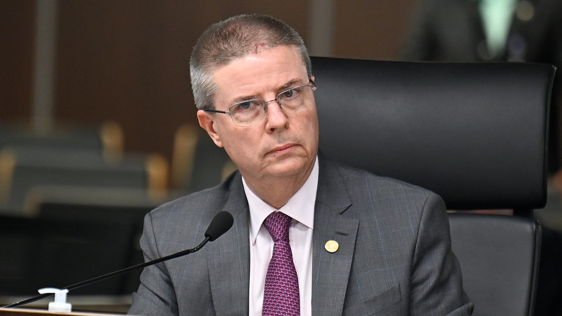 TCU bloqueia R$ 5 bilhões destinados a distribuidoras e acende alerta sobre tarifas de energia