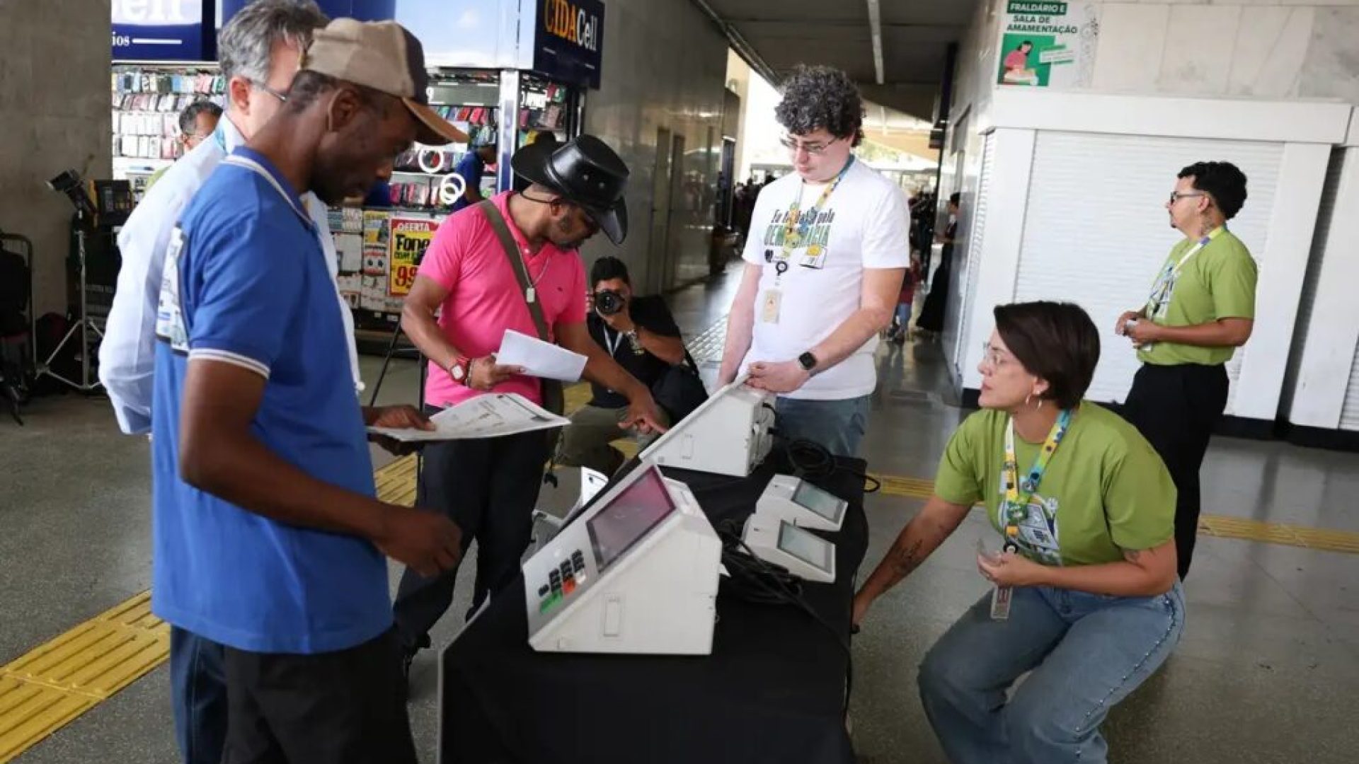 Termina hoje prazo para solicitação de voto em trânsito Pedido deve ser feito na página do TSE na internet