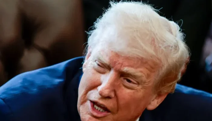 trump-696x416
