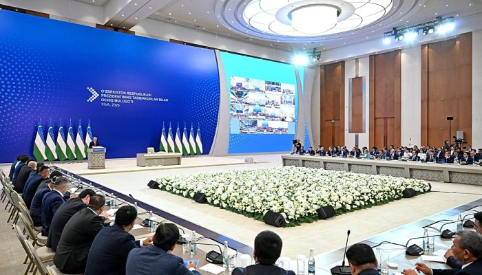 Uzbequistão anuncia pacote de quase 1 bilhão de euros para impulsionar negócios e inovação